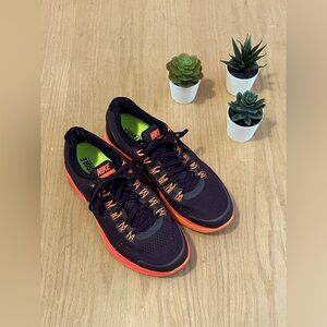 Nike LunarGlide 4 Running Shoes